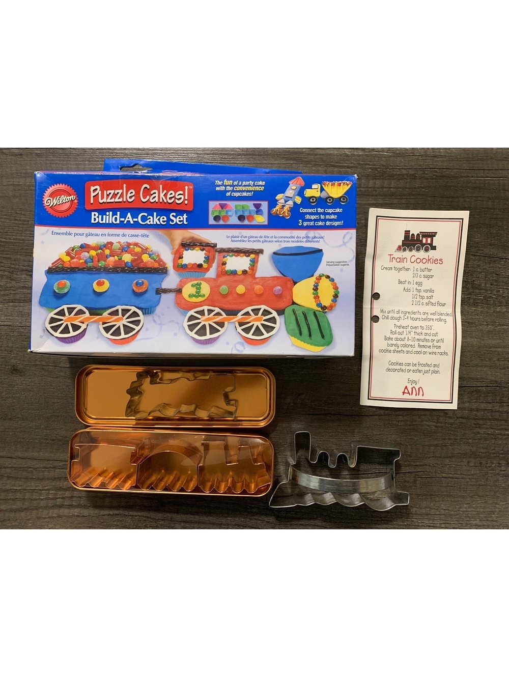 2007 Wilton Puzzle Cakes Train Big Rigs Rocket and Cookie Cutters with Recipe